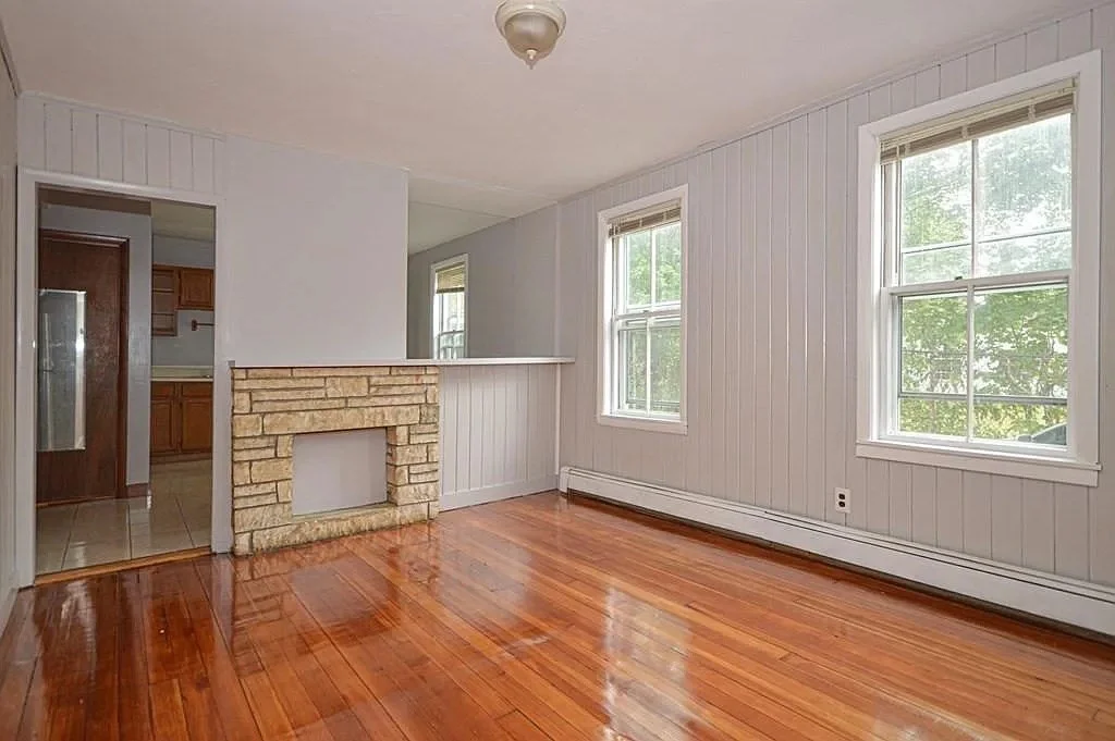 1 bed, 1 bath apartment for rent at 38 Water Unit 1R, Quincy — photo 11 of 12