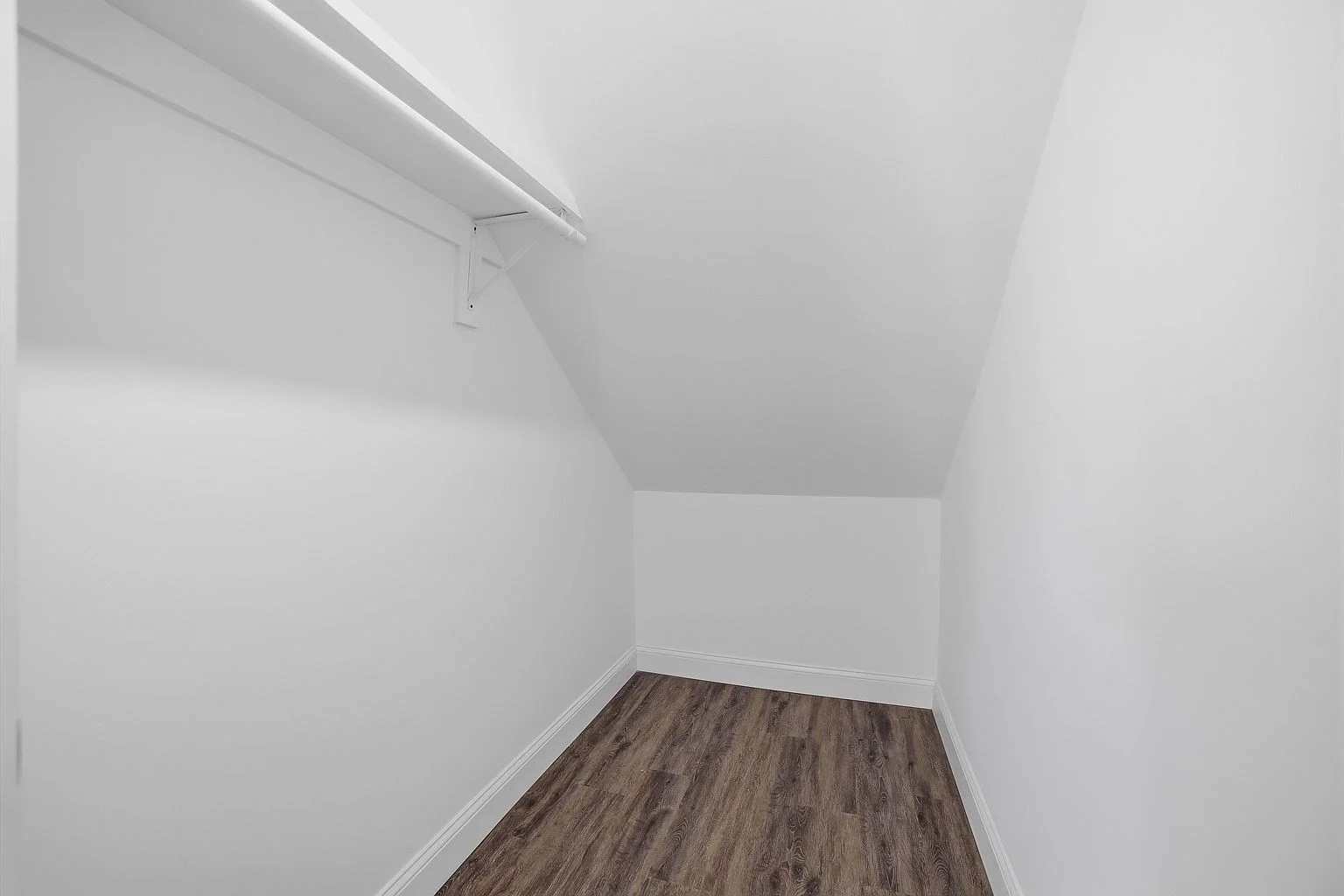 4 bed, 2 bath apartment for rent at 38 wesleya Wesleyan St, Shrewsbury — photo 22 of 23