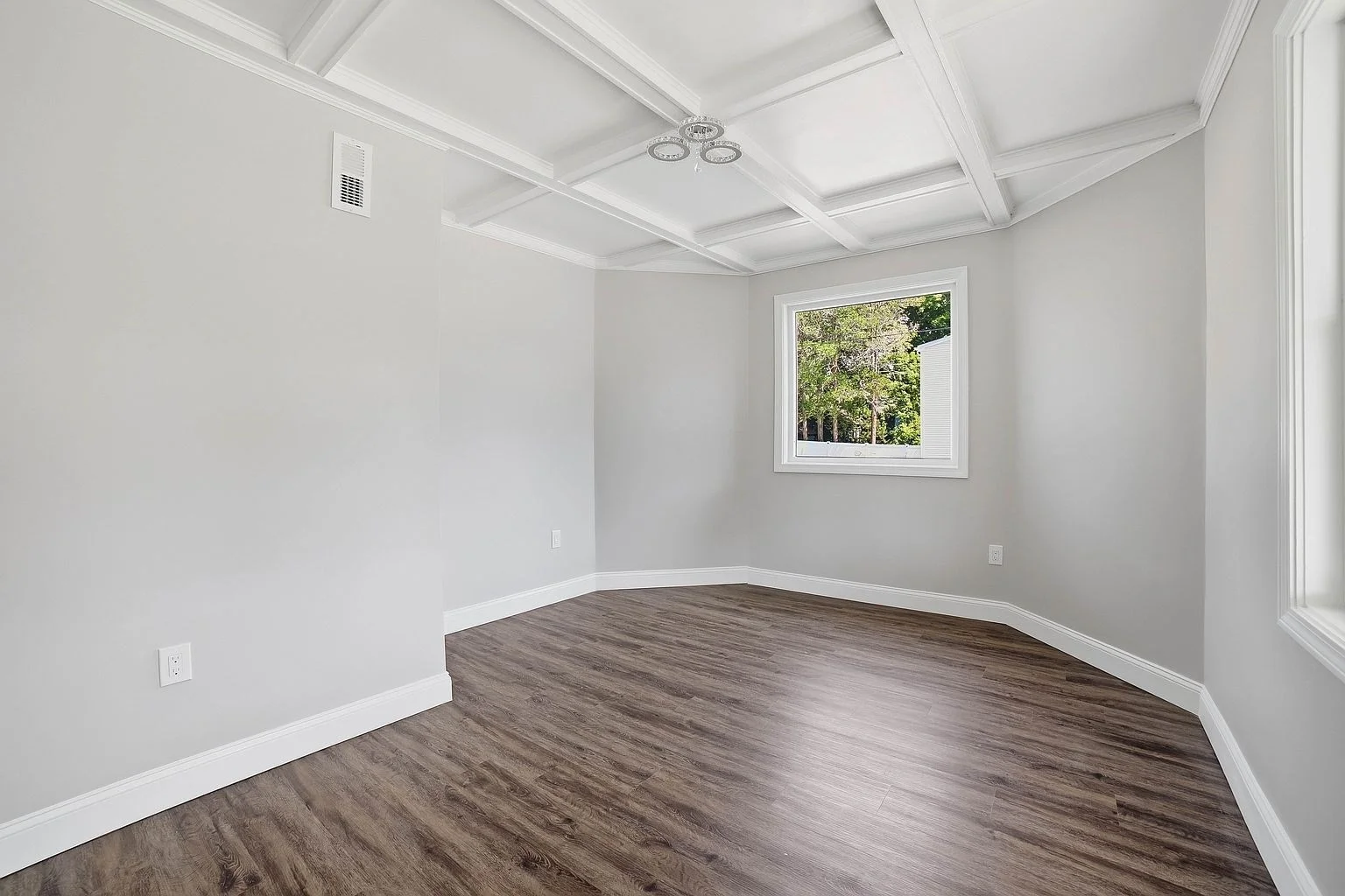 4 bed, 2 bath apartment for rent at 38 wesleya Wesleyan St, Shrewsbury — photo 10 of 23