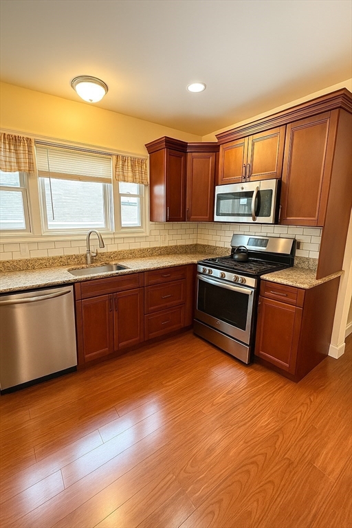 3 bed, 2 bath apartment for rent at 38 Whiting St , Unit 2, Roxbury — photo 3 of 8