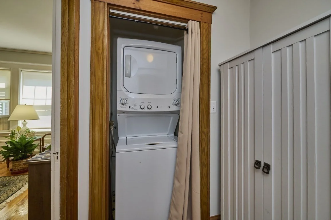 3 bed, 1 bath apartment for rent at 38 Wiley Rd Unit 1, Belmont — photo 8 of 19