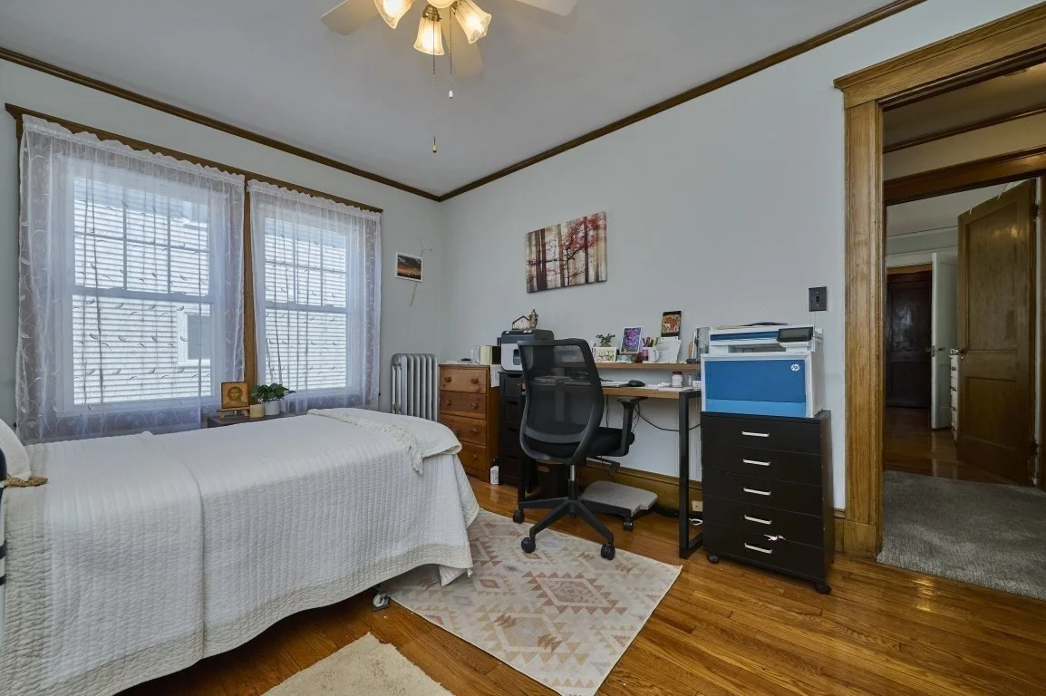 3 bed, 1 bath apartment for rent at 38 Wiley Rd Unit 1, Belmont — photo 10 of 19