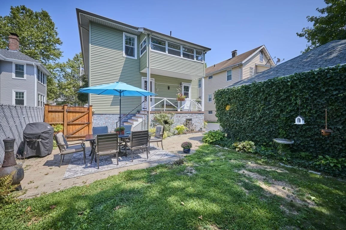 3 bed, 1 bath apartment for rent at 38 Wiley Rd Unit 1, Belmont — photo 14 of 19