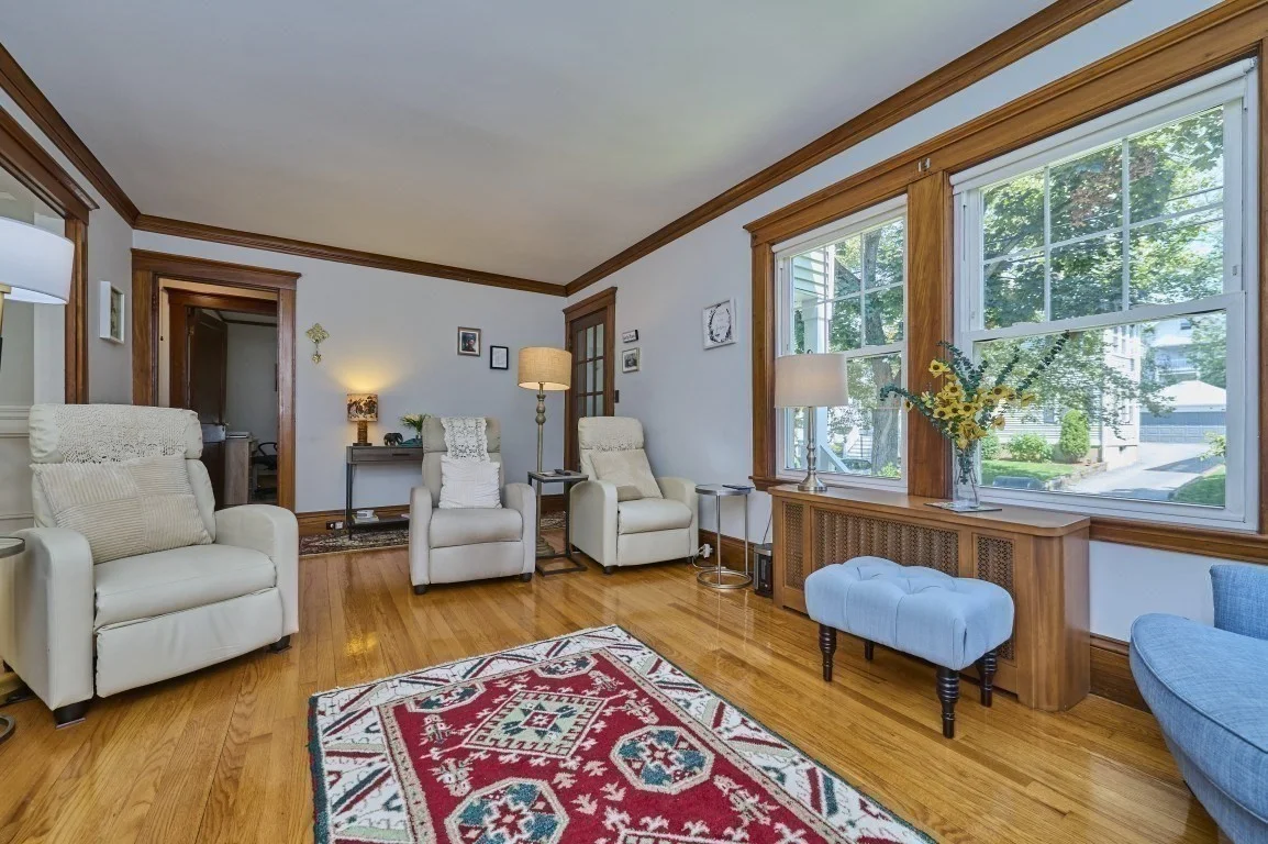 3 bed, 1 bath apartment for rent at 38 Wiley Rd Unit 1, Belmont — photo 4 of 19