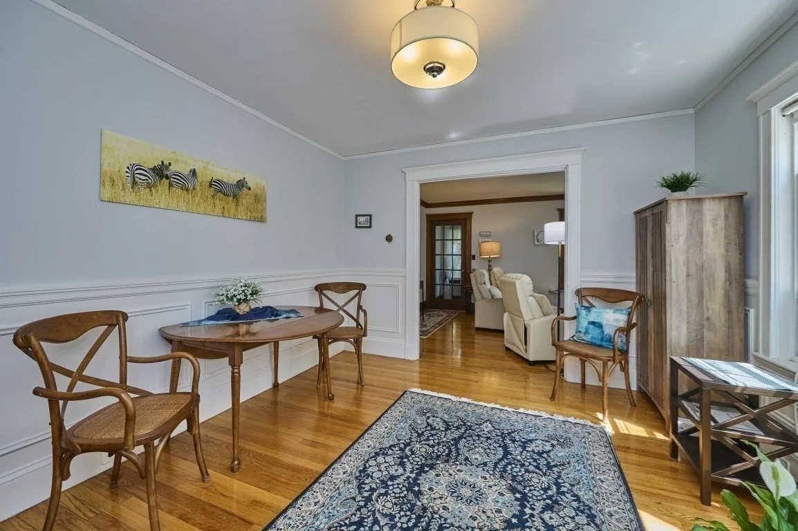 3 bed, 1 bath apartment for rent at 38 Wiley Rd Unit 1, Belmont — photo 5 of 19