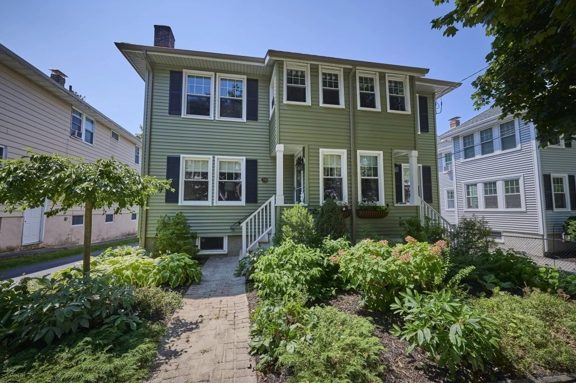 3 bed, 1 bath apartment for rent at 38 Wiley Rd Unit 1, Belmont — photo 16 of 19