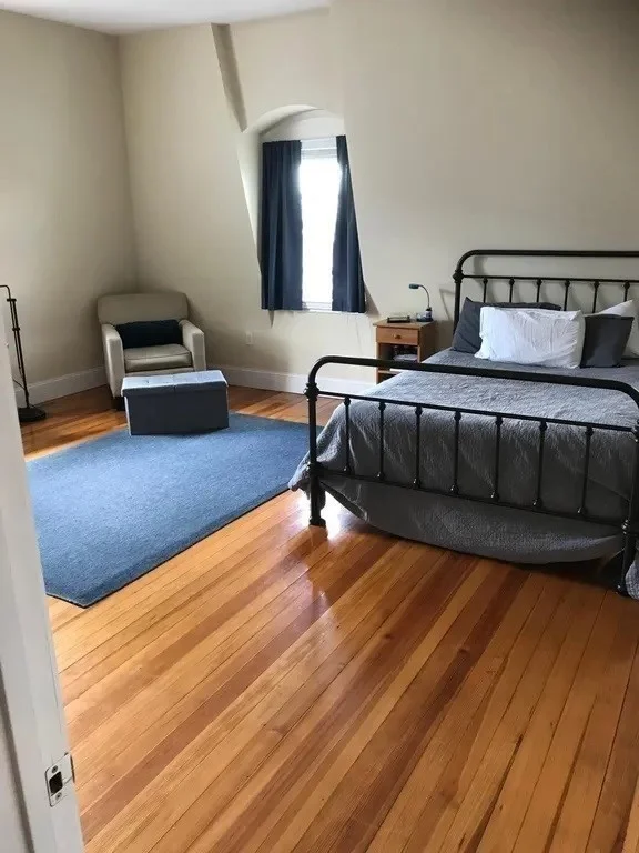 3 bed, 2 bath apartment for rent at 380 4th St Unit 3, South Boston — photo 15 of 21