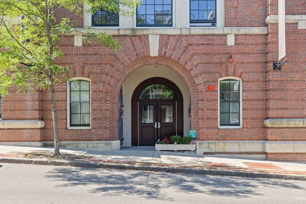 2 bed, 2 bath apartment for rent at 380 Bunker Hill St Unit 210, Charlestown — photo 38 of 40