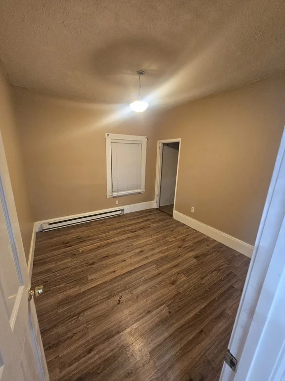 3 bed, 1 bath apartment for rent at 380 Grafton St Unit 1, Worcester — photo 7 of 8