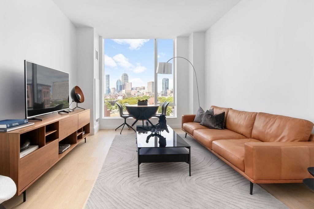 1 bed, 1 bath apartment for rent at 380 Harrison Ave Unit 1114, South End — photo 10 of 42