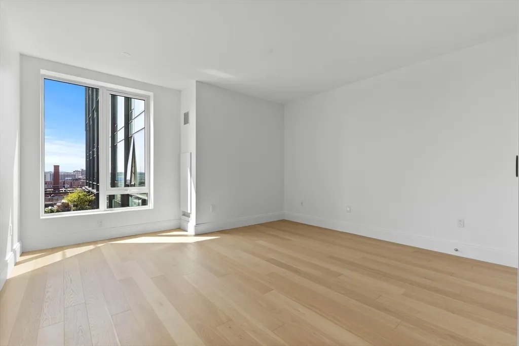 Studio bed, 1 bath apartment for rent at 380 Harrison Unit 1005, South End — photo 6 of 14