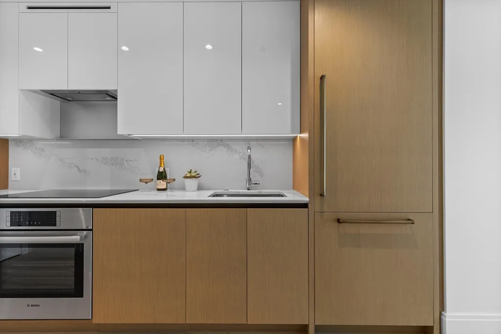 Studio bed, 1 bath apartment for rent at 380 Harrison Unit 1005, South End — photo 4 of 14