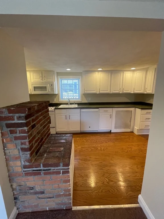 1 bed, 1 bath apartment for rent at 380 Main St Unit 1, Wilmington — photo 13 of 14