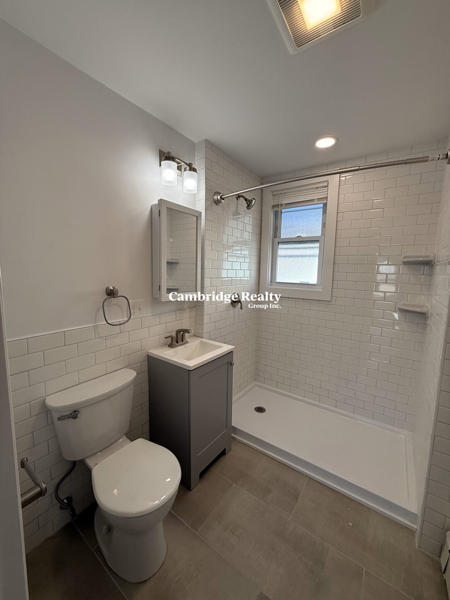 3 bed, 1 bath apartment for rent at 380 Main St Unit 3T, Everett — photo 11 of 11