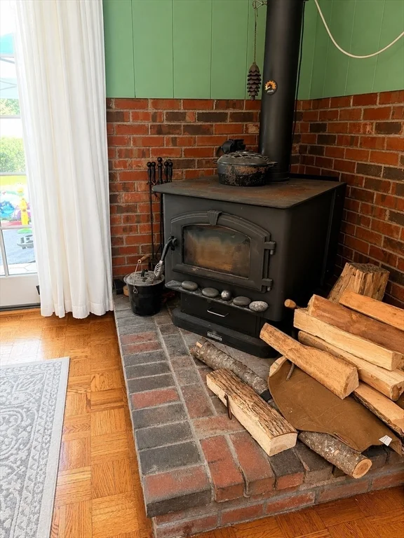 3 bed, 2 bath apartment for rent at 380 N Main St, Sharon — photo 3 of 13