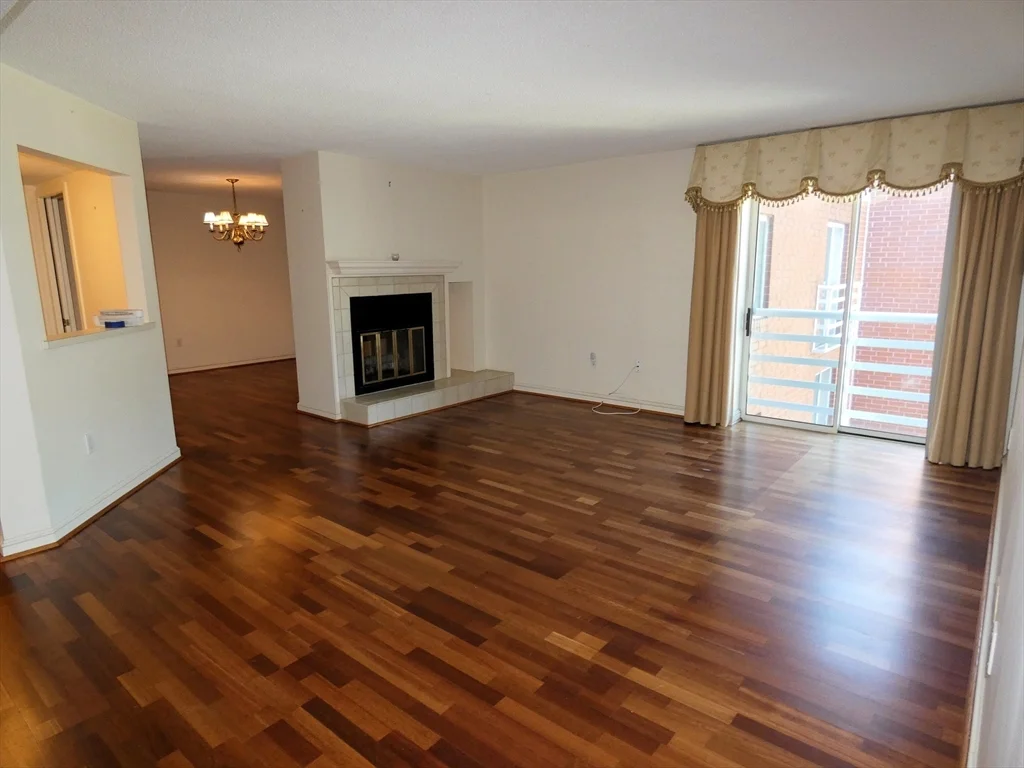 2 bed, 2 bath apartment for rent at 380 Place Ln Unit 380, Woburn — photo 2 of 26