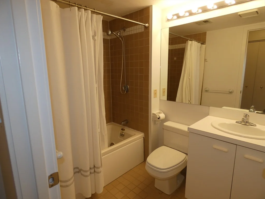 2 bed, 2 bath apartment for rent at 380 Place Ln Unit 380, Woburn — photo 20 of 26