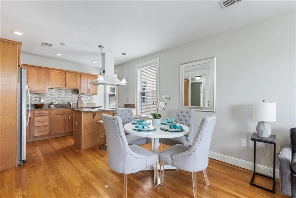 3 bed, 2 bath apartment for rent at 380 Prospect St Unit 3, Cambridge — photo 3 of 23