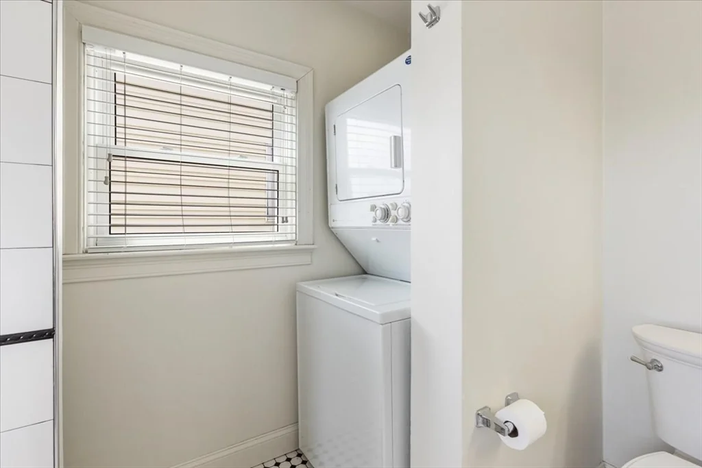 3 bed, 2 bath apartment for rent at 380 Prospect St Unit 3, Cambridge — photo 14 of 23