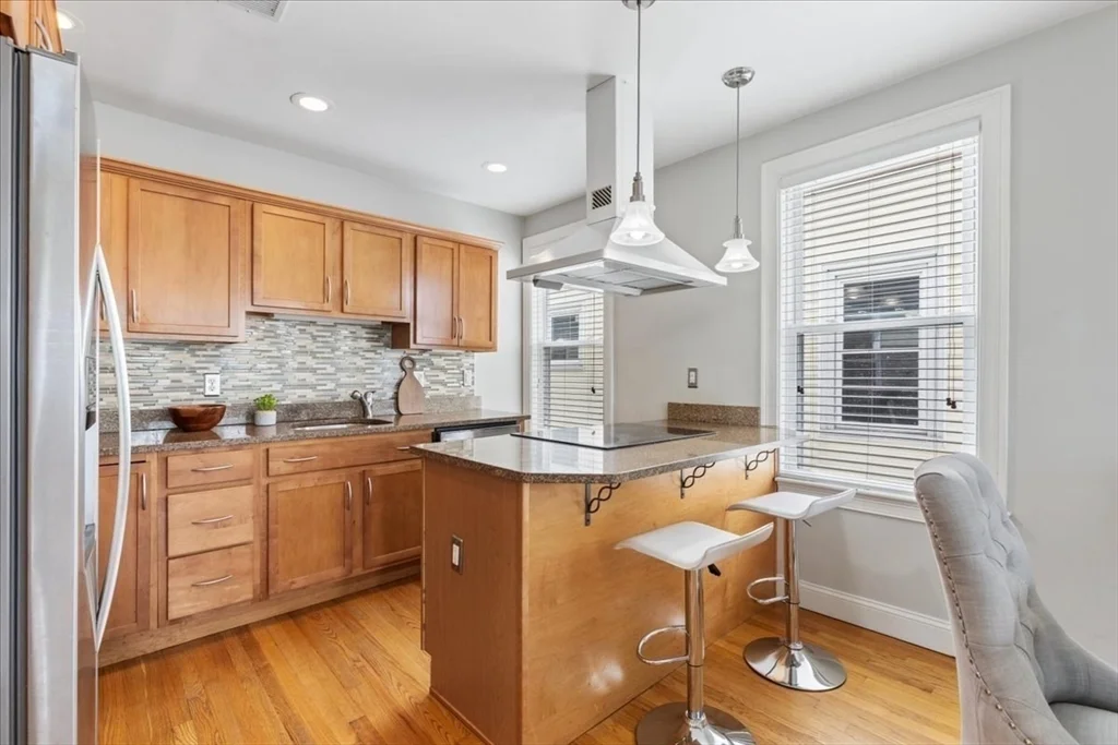 3 bed, 2 bath apartment for rent at 380 Prospect St Unit 3, Cambridge — photo 5 of 23