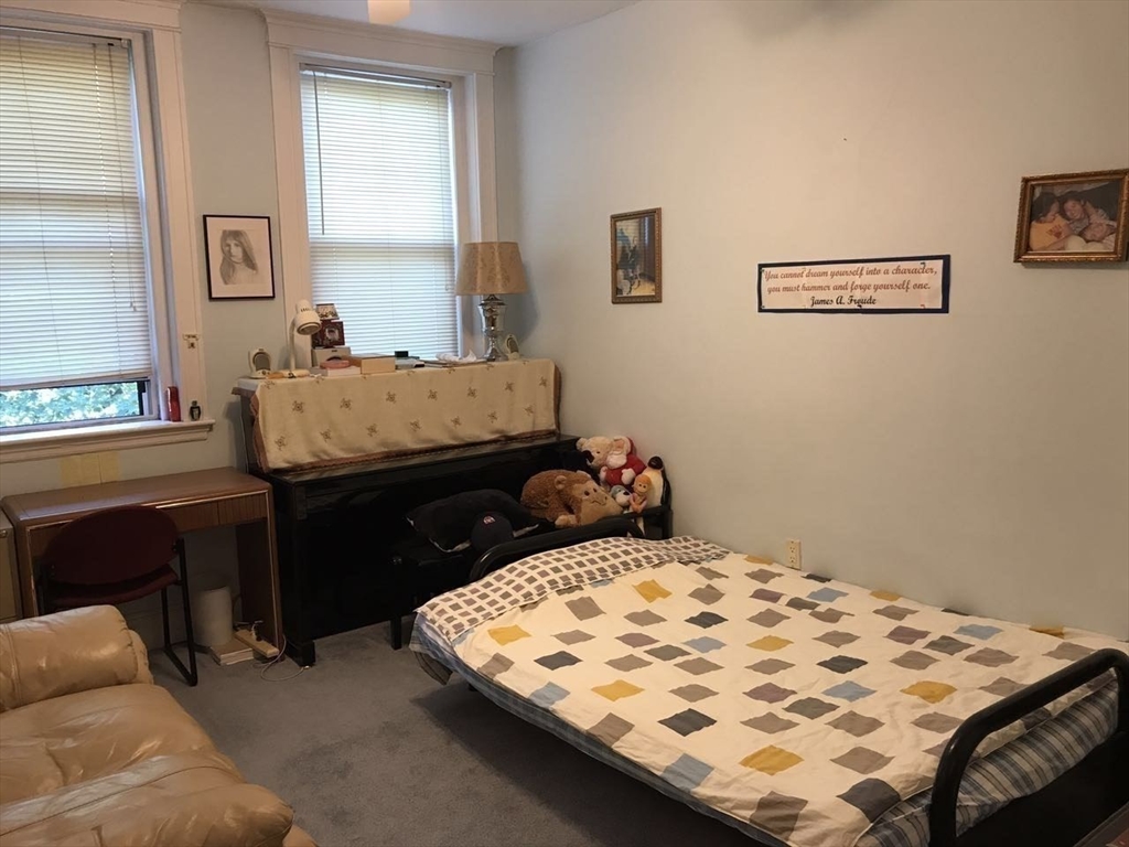 2 bed, 1 bath apartment for rent at 380 Riverway Unit 6, Mission Hill — photo 6 of 10