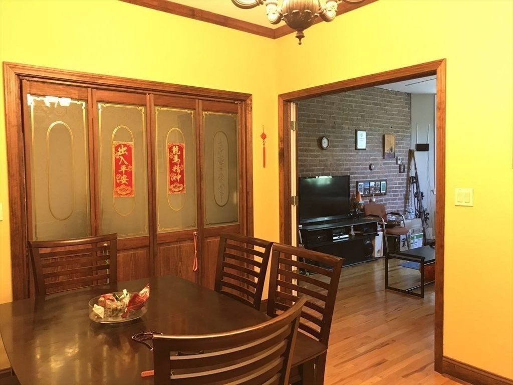 2 bed, 1 bath apartment for rent at 380 Riverway Unit 6, Mission Hill — photo 4 of 10