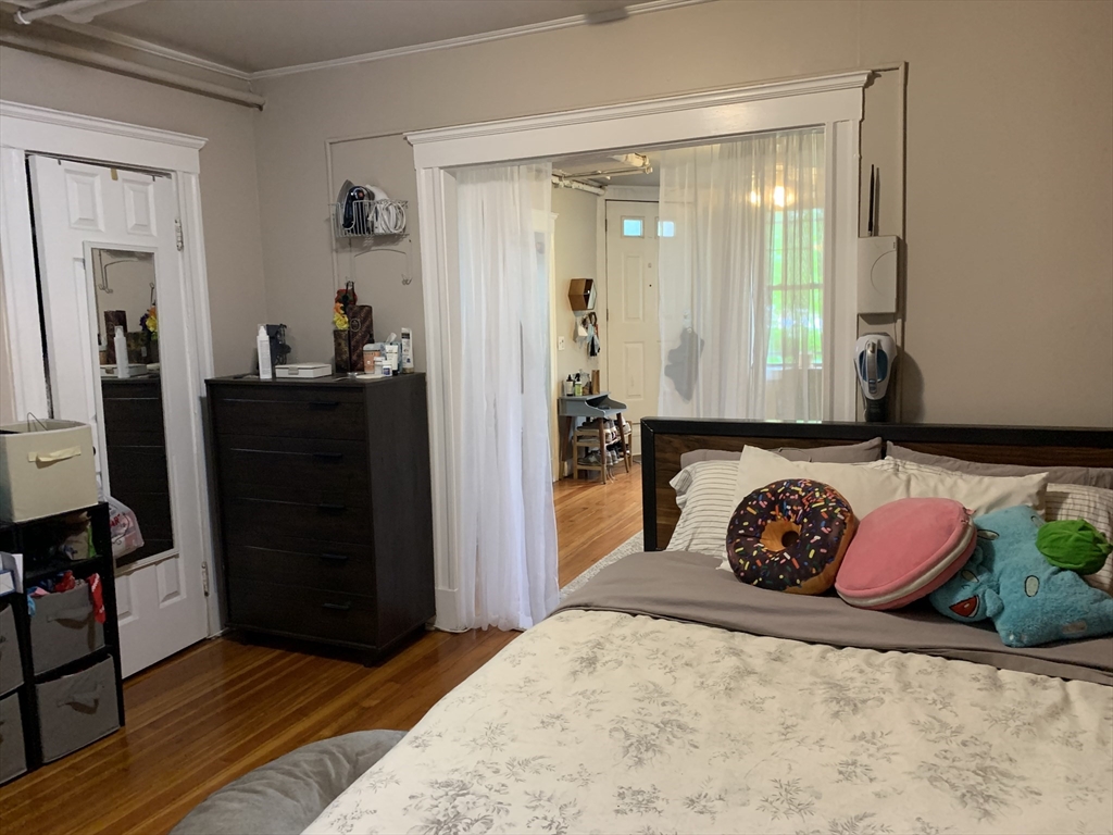 1 bed, 1 bath apartment for rent at 380 Riverway Unit A, Mission Hill — photo 3 of 10