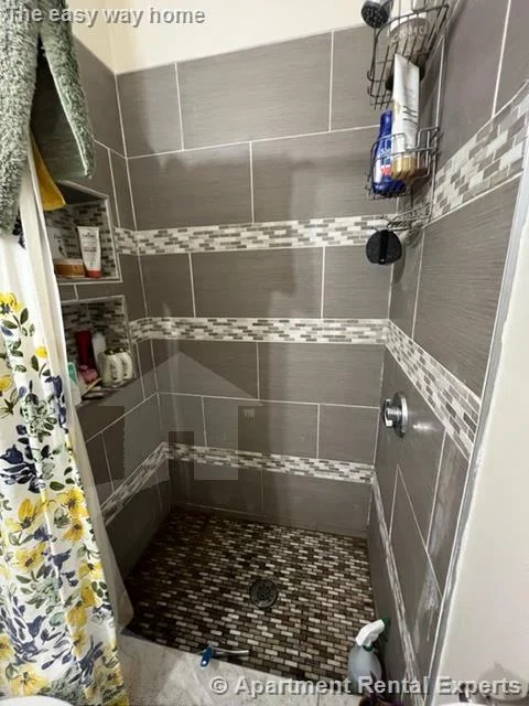 4 bed, 1 bath apartment for rent at 380 Somerville Ave Unit 3R, Union Square — photo 13 of 20