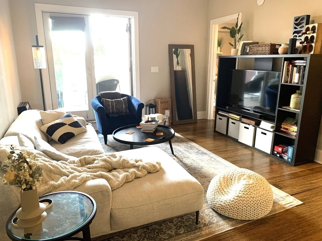 2 bed, 2 bath apartment for rent at 380 W Broadway Unit 203, Boston — photo 5 of 27