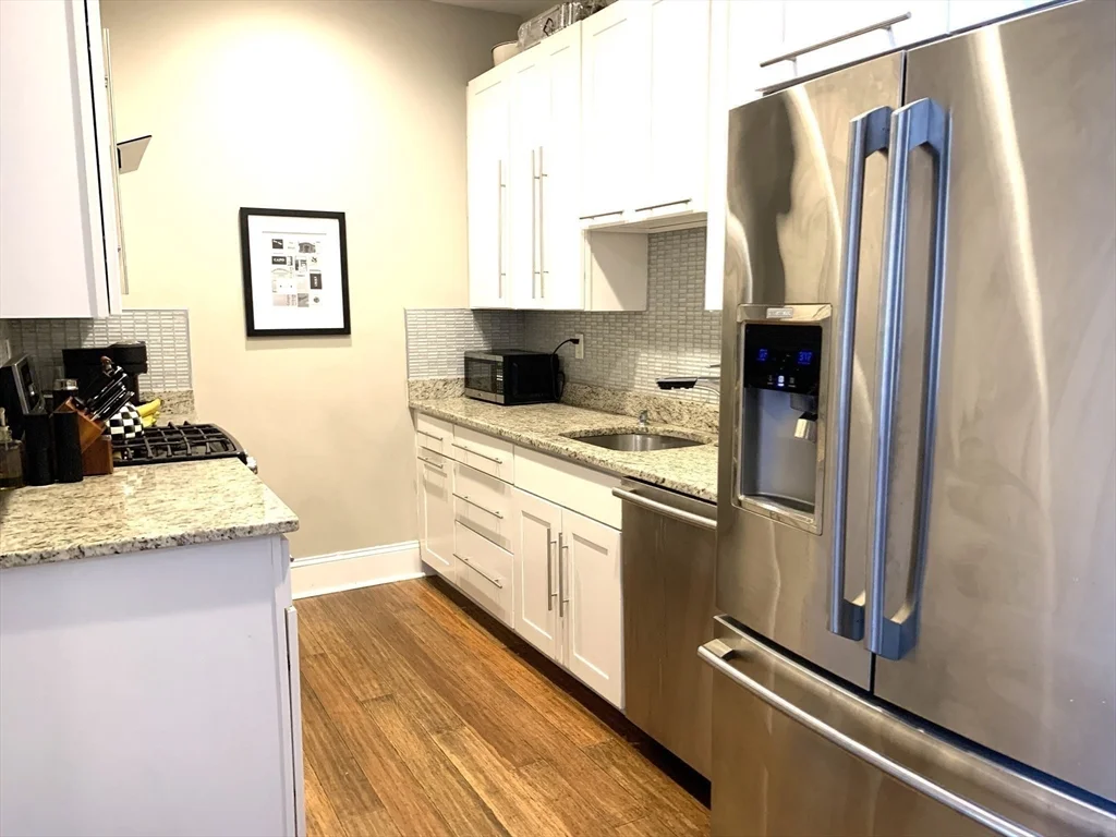 2 bed, 2 bath apartment for rent at 380 W Broadway Unit 203, Boston — photo 13 of 27