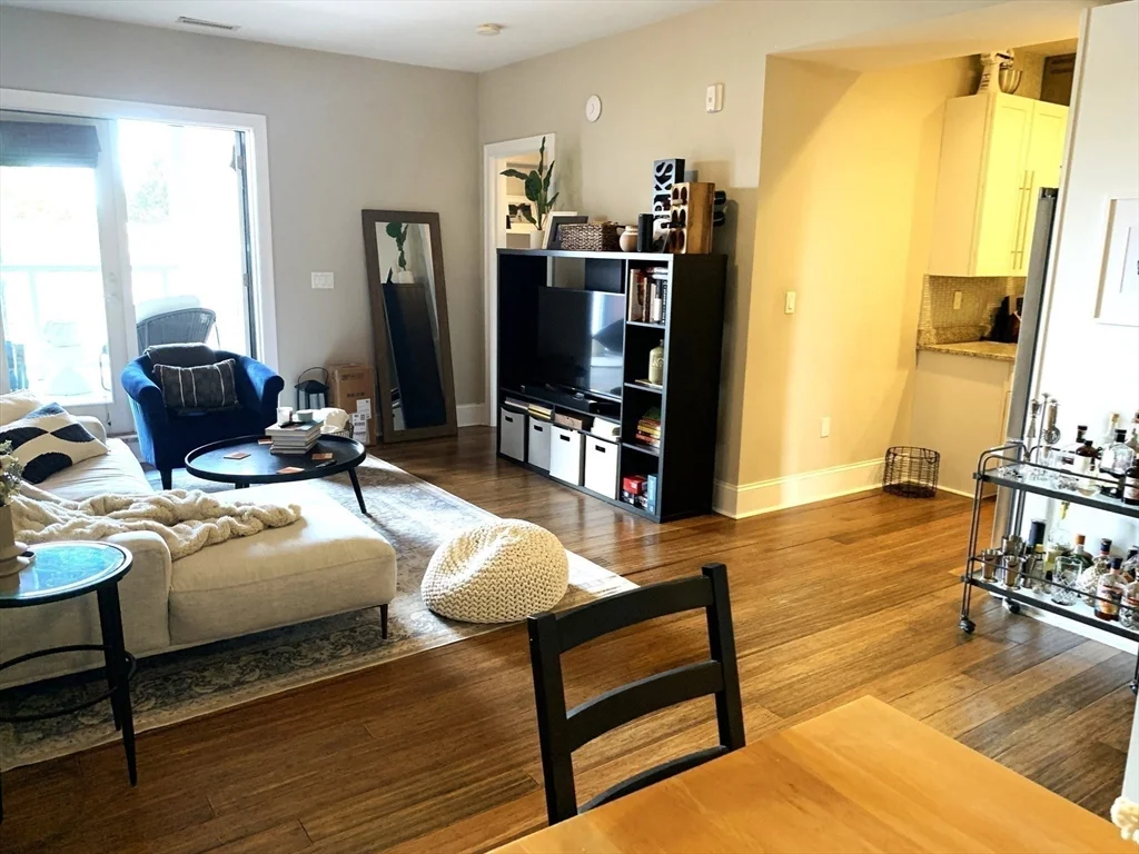 2 bed, 2 bath apartment for rent at 380 W Broadway Unit 203, Boston — photo 4 of 27