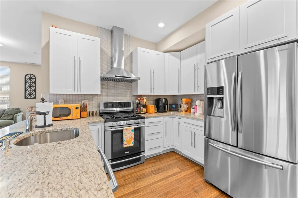 2 bed, 2 bath apartment for rent at 380 W Broadway Unit 401, South Boston — photo 2 of 25