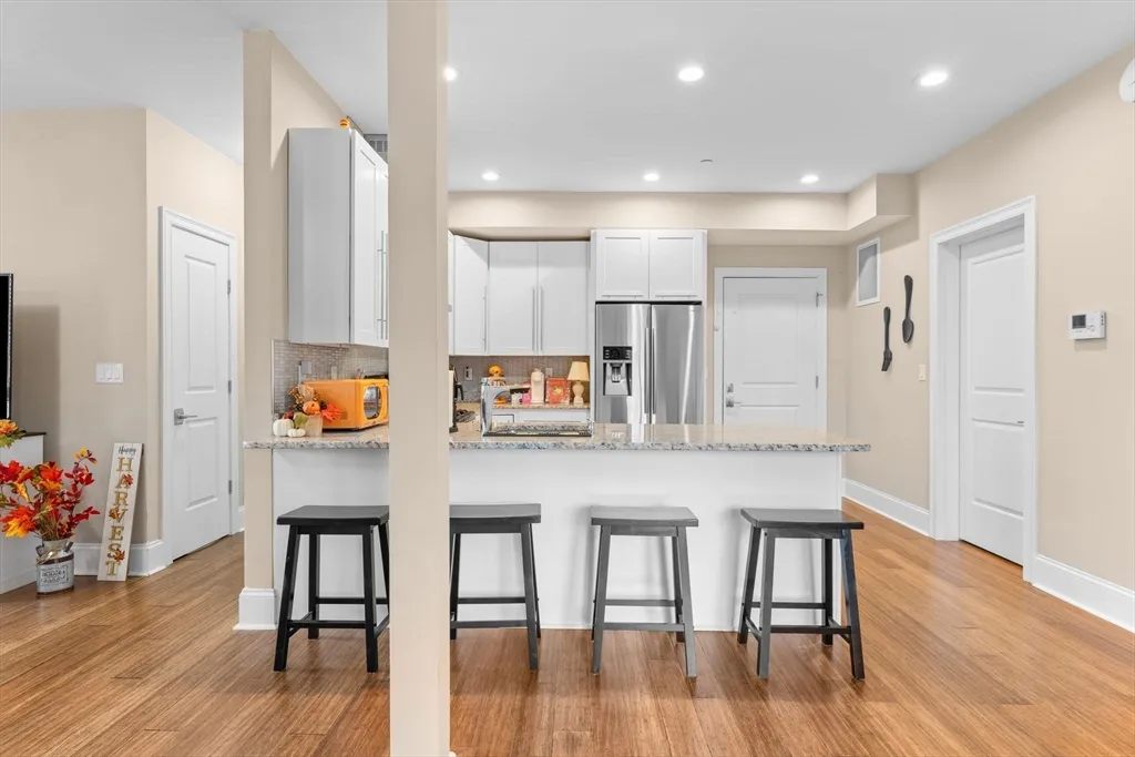 2 bed, 2 bath apartment for rent at 380 W Broadway Unit 401, South Boston — photo 4 of 25