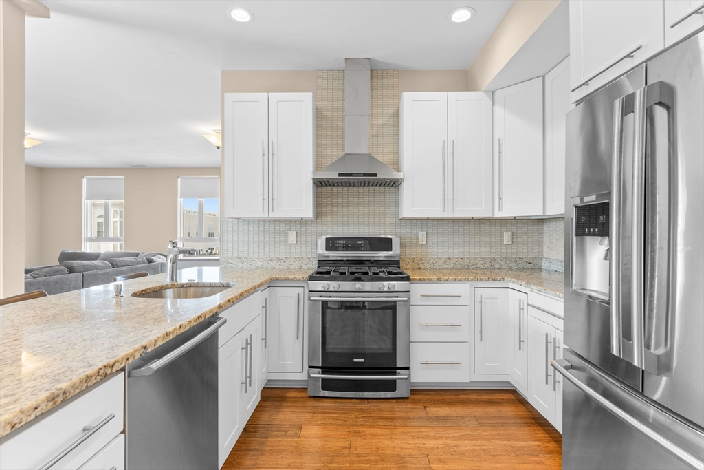 2 bed, 2 bath apartment for rent at 380 W Broadway Unit 501, South Boston — photo 3 of 21