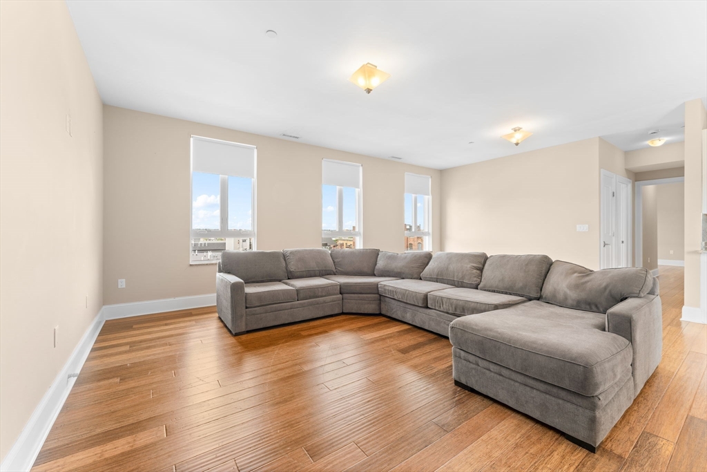 2 bed, 2 bath apartment for rent at 380 W Broadway Unit 501, South Boston — photo 4 of 21