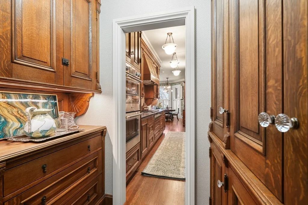5 bed, 3.5 bath apartment for rent at 381 Beacon St Unit 0, Back Bay — photo 16 of 23