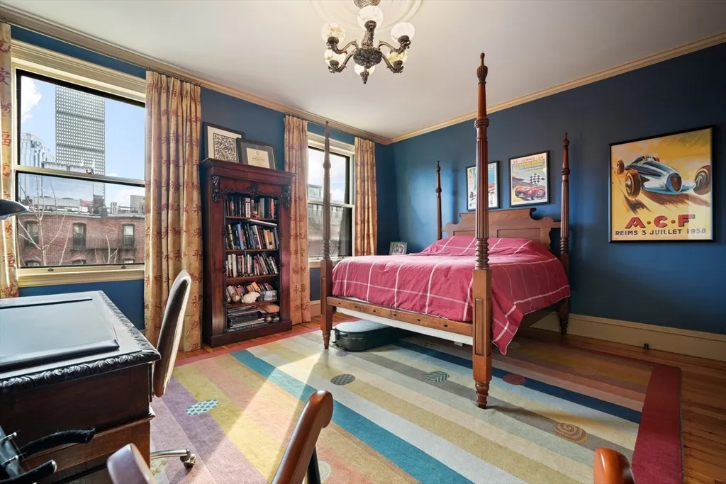 5 bed, 3.5 bath apartment for rent at 381 Beacon St Unit 0, Back Bay — photo 4 of 23