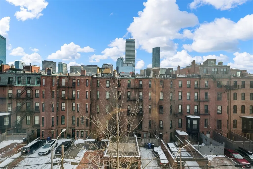 5 bed, 3.5 bath apartment for rent at 381 Beacon St Unit 0, Back Bay — photo 22 of 23