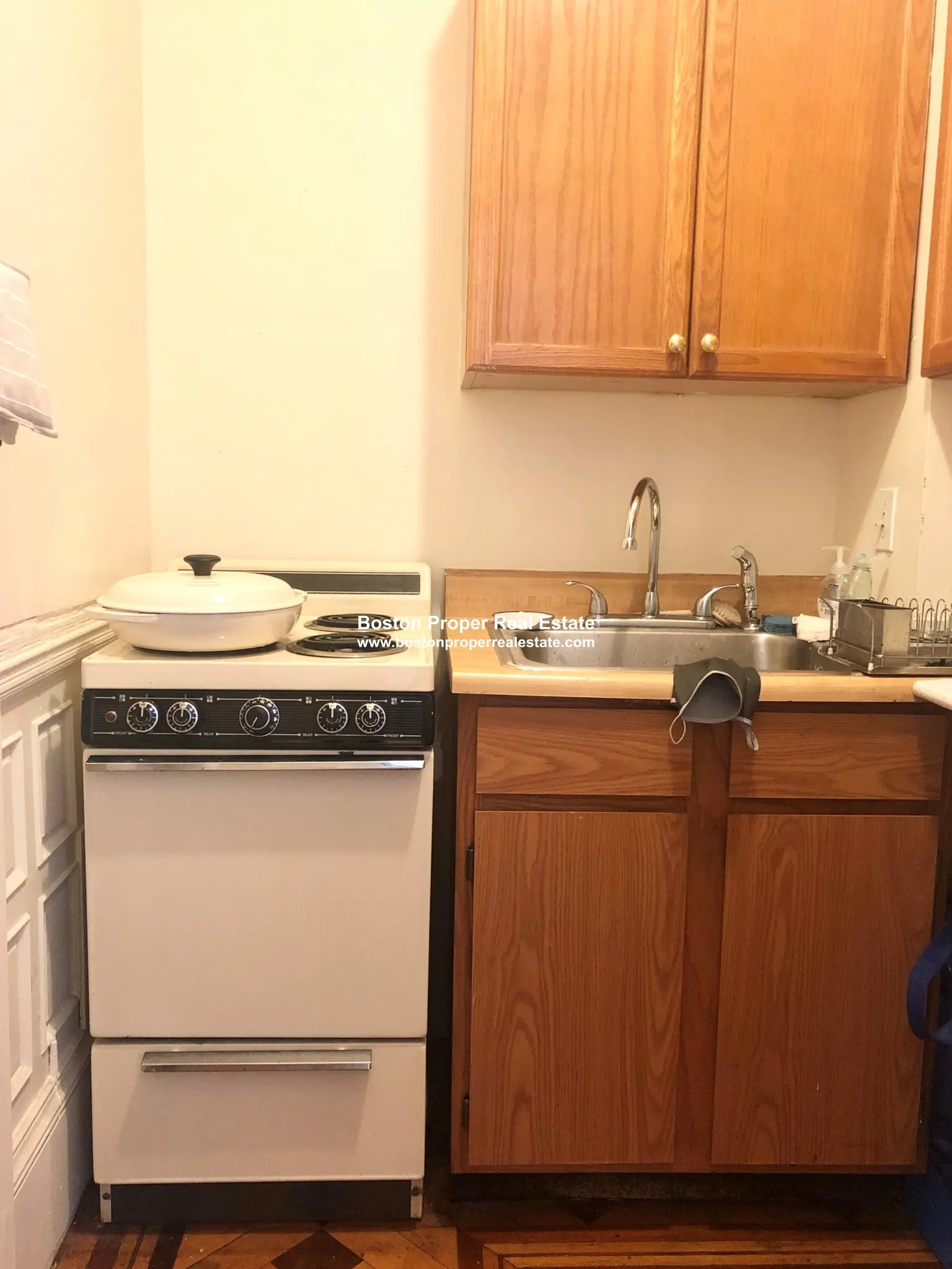 Studio bed, 1 bath apartment for rent at 381 Commonwealth Ave Unit 3, Back Bay — photo 5 of 11