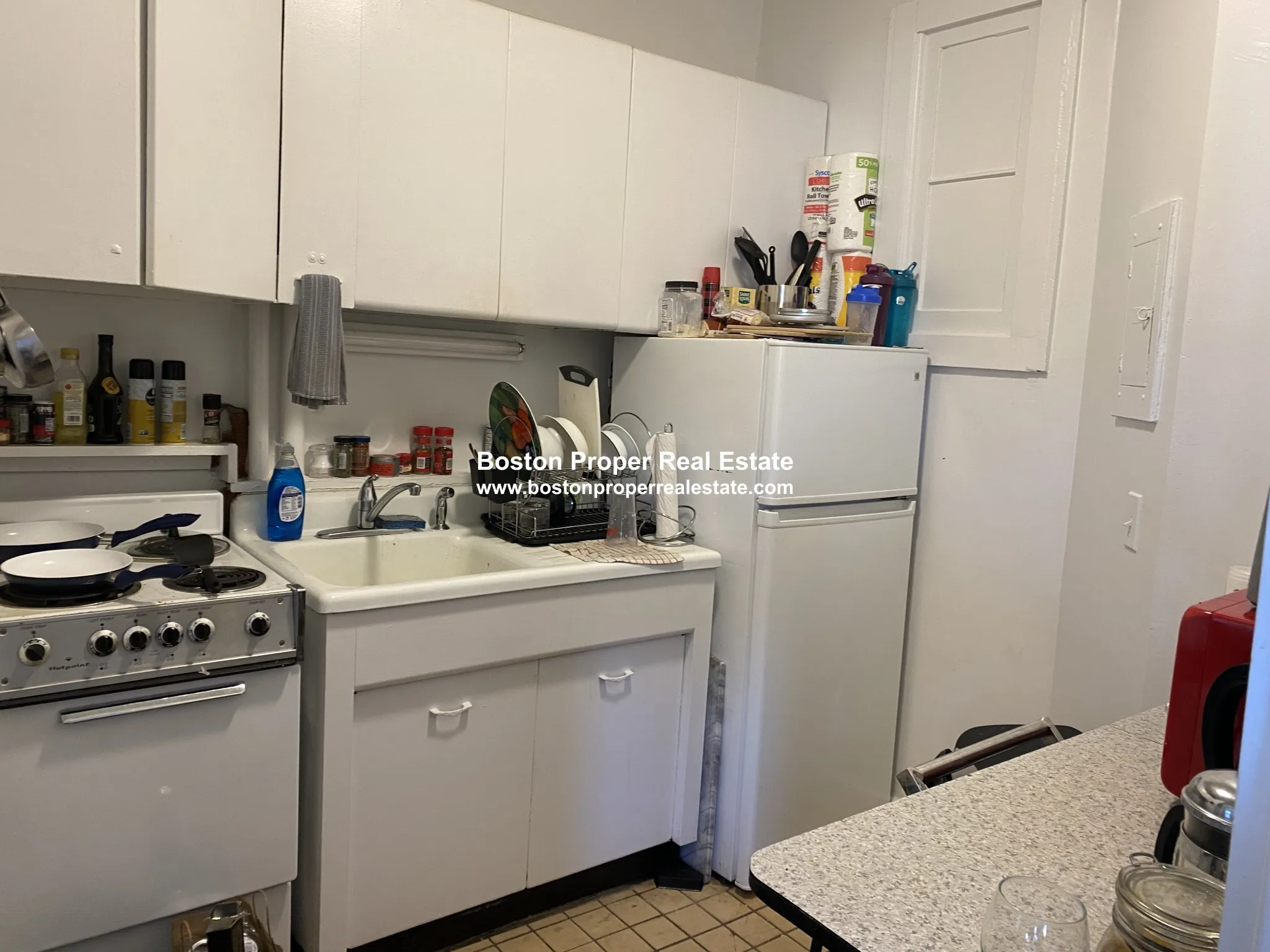 Studio bed, 1 bath apartment for rent at 381 Commonwealth Ave Unit 7, Back Bay — photo 4 of 8