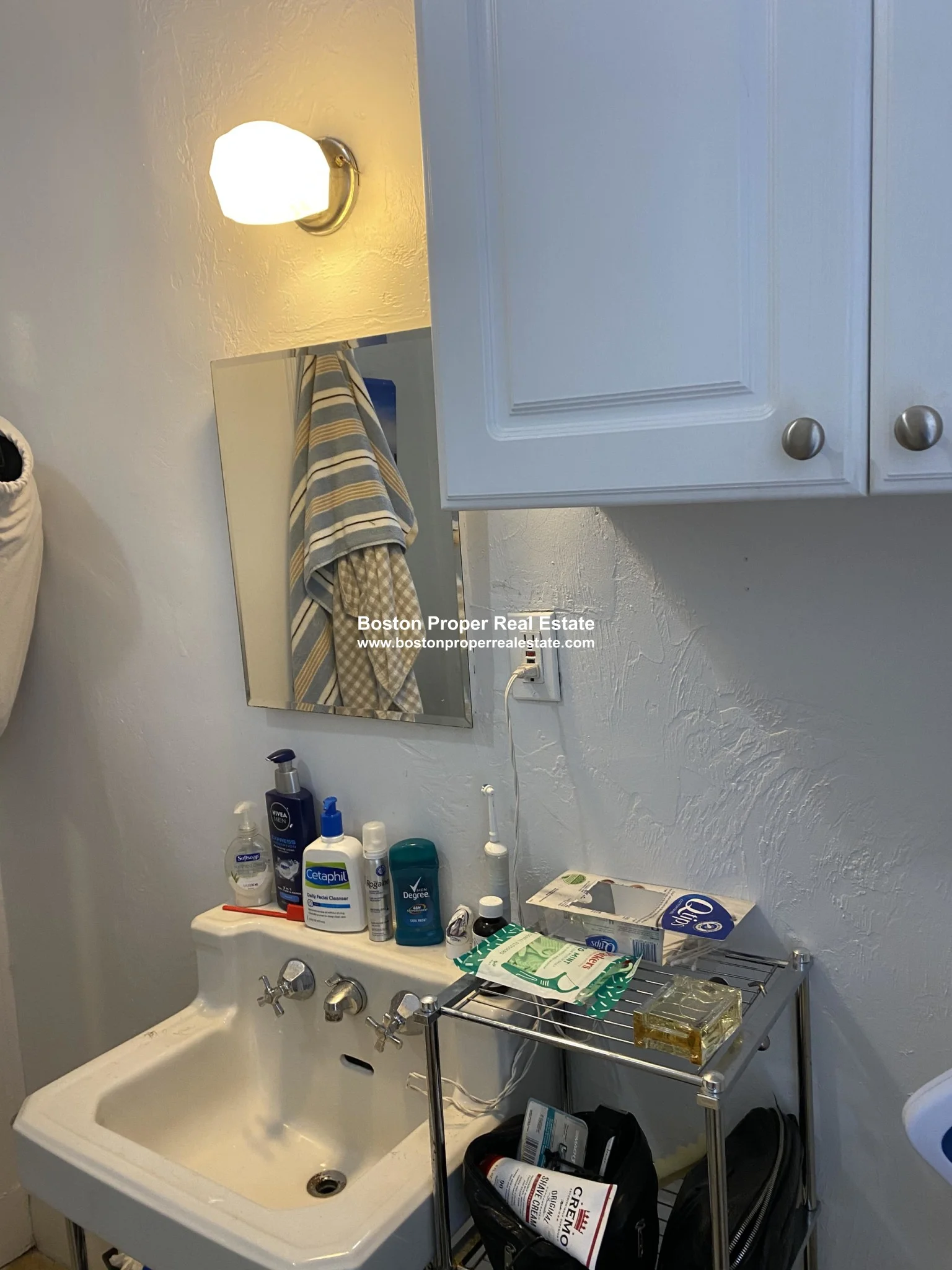 Studio bed, 1 bath apartment for rent at 381 Commonwealth Ave Unit 7, Back Bay — photo 7 of 8