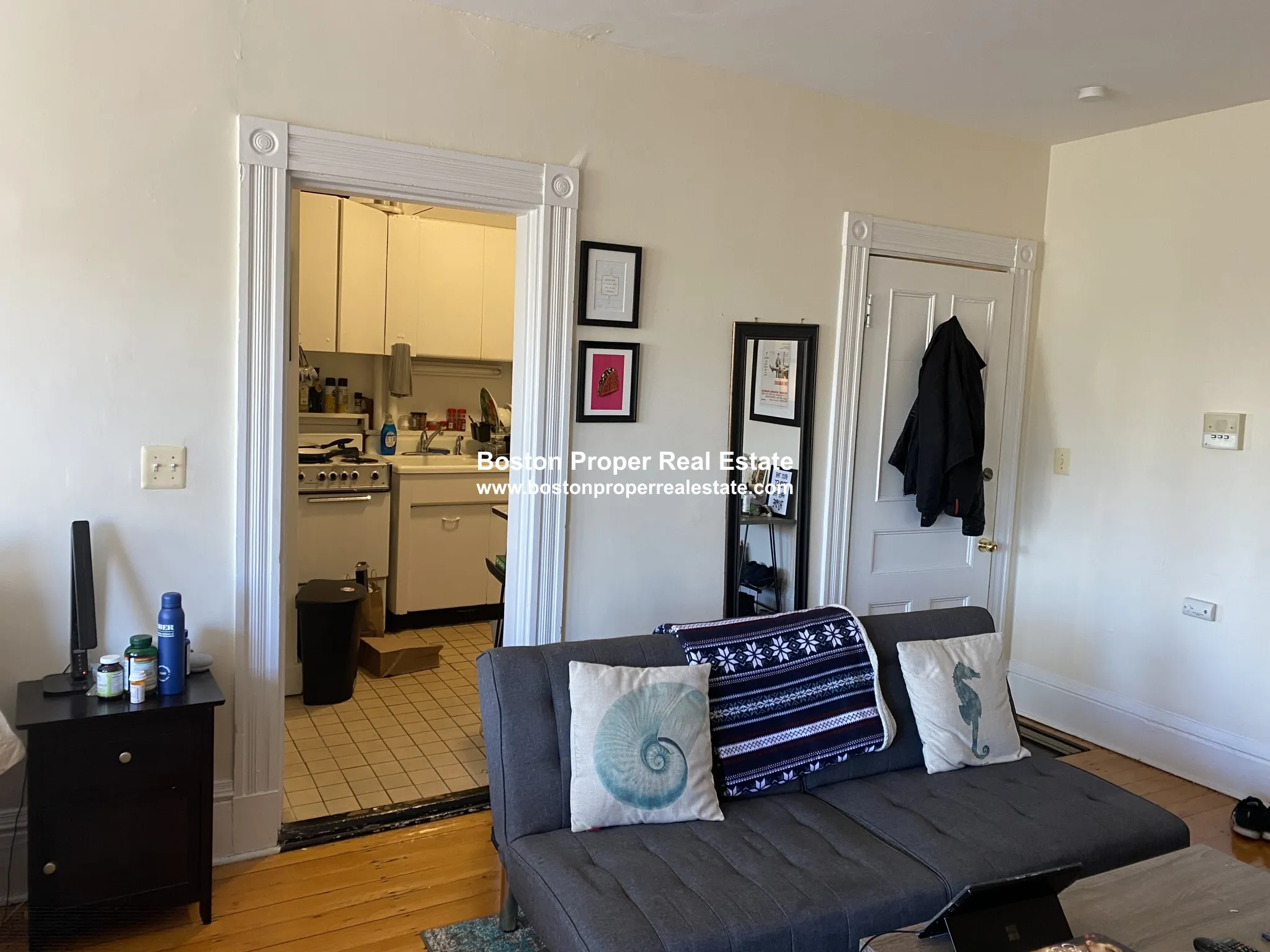 Studio bed, 1 bath apartment for rent at 381 Commonwealth Ave Unit 7, Back Bay — photo 3 of 8