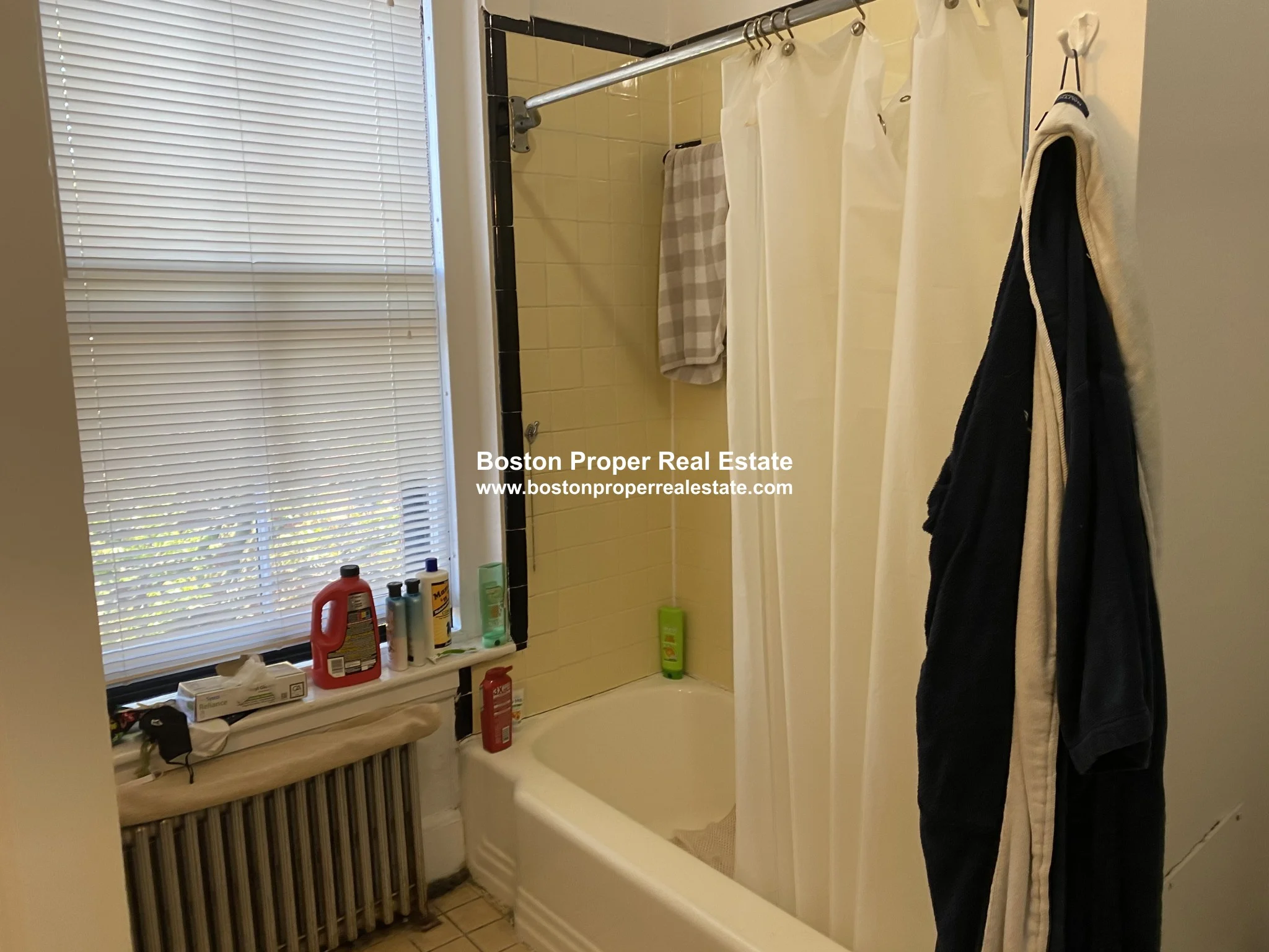 Studio bed, 1 bath apartment for rent at 381 Commonwealth Ave Unit 7, Back Bay — photo 6 of 8