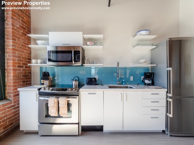 Studio bed, 1 bath apartment for rent at 381 Congress St Unit 403P, Seaport District — photo 2 of 16