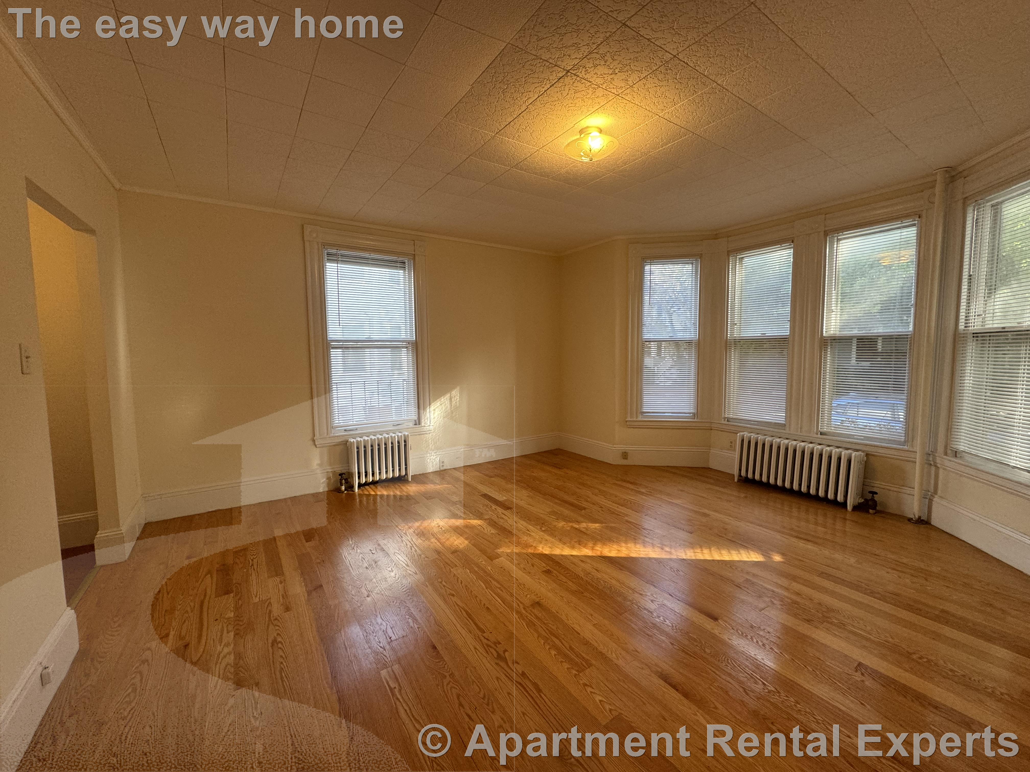 1 bed, 1 bath apartment for rent at 381 Harvard St Unit 1, Harvard Square — photo 2 of 8