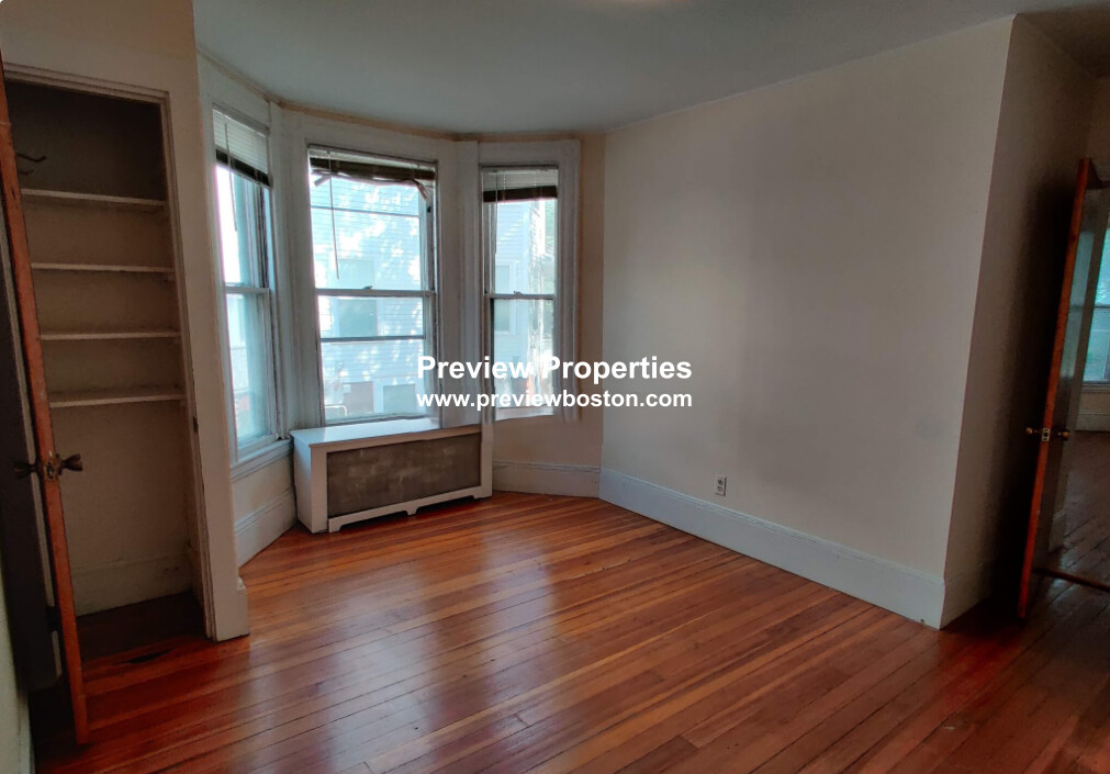 1 bed, 1 bath apartment for rent at 381 Harvard St Unit 1P, Mid Cambridge — photo 5 of 6