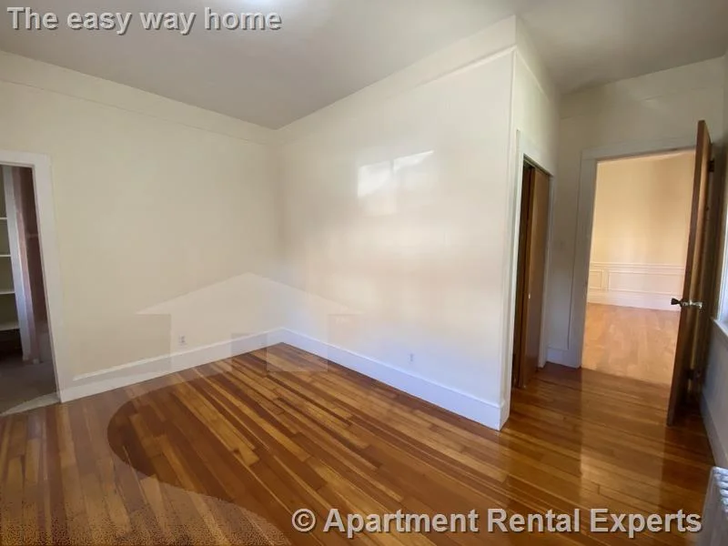 1 bed, 1 bath apartment for rent at 381 Harvard St Unit 2, Harvard Square — photo 6 of 7
