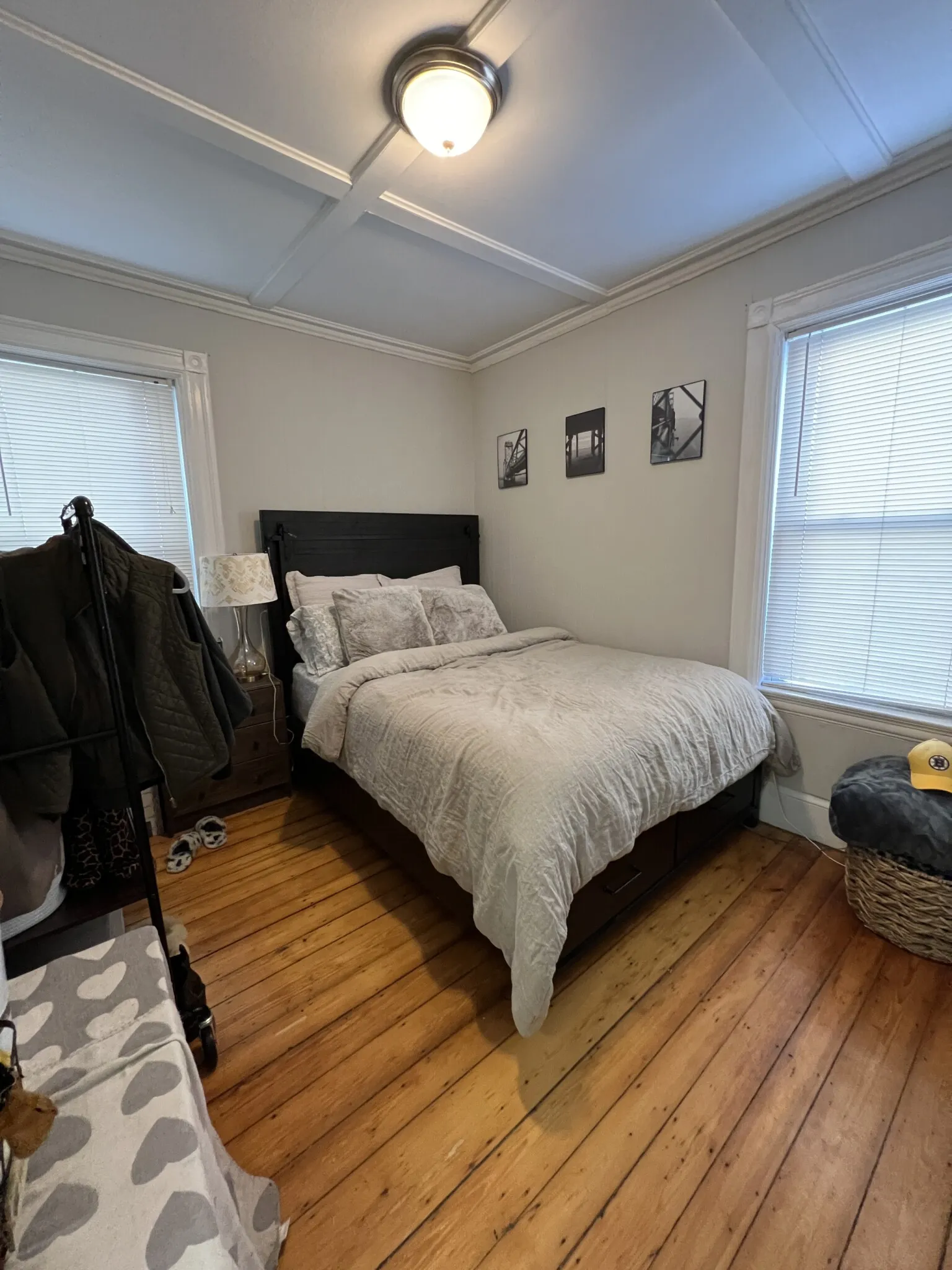 3 bed, 1 bath apartment for rent at 381 Highland Ave Unit 1, Powder House Square — photo 11 of 20
