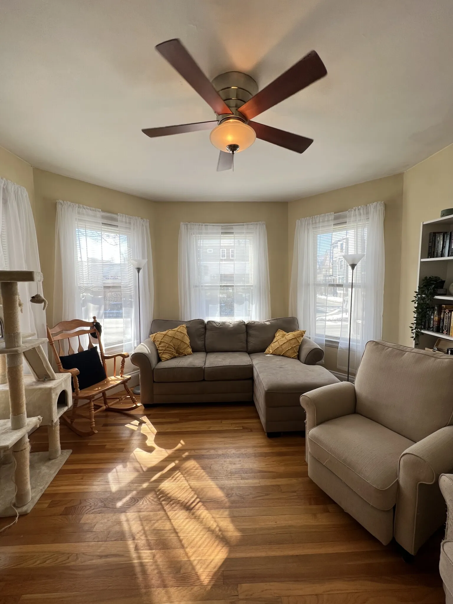 3 bed, 1 bath apartment for rent at 381 Highland Ave Unit 1, Powder House Square — photo 13 of 20
