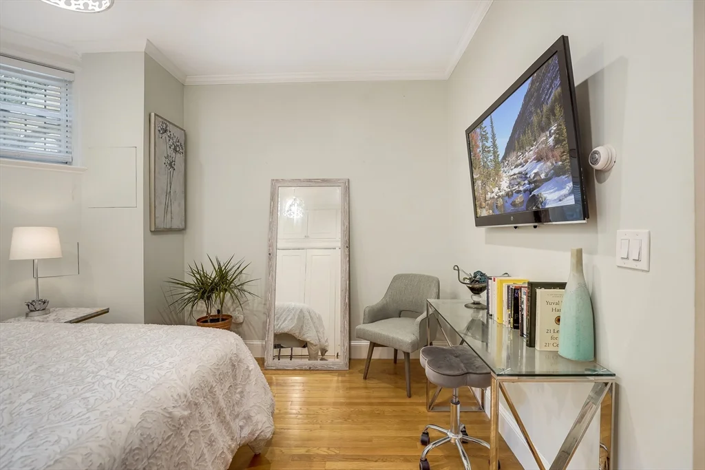 1 bed, 1 bath apartment for rent at 381 Marlborough St Unit 1, Back Bay — photo 13 of 22